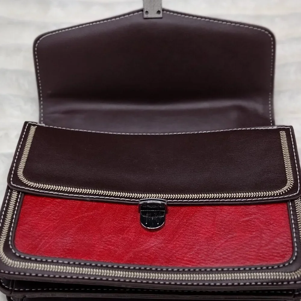 Bee Fabulous Square Red Crossbody / Shoulder Bag with Chain Strap - Picture 8 of 8